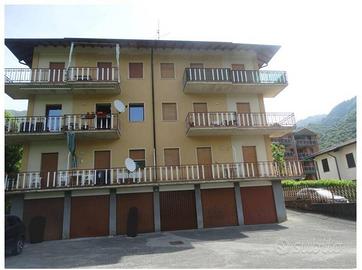 Immobile in asta di 80 m² con 3 locali e box auto 