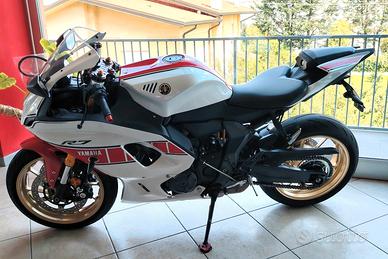 Yamaha YZF R7 ANNIVERSARIO