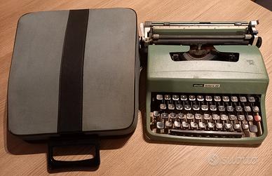 Macchina da scrivere Olivetti Lettera 32