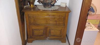 Madia antica + vetrina