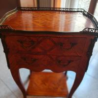 Tavolino da notte stile Luigi XV 