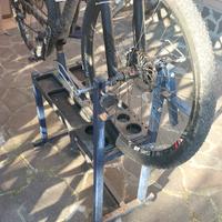 Cavalletto per riparazione biciclette 