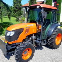 Trattore agricolo