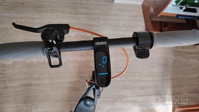monopattino elettrico Segway Ninebot F40E 