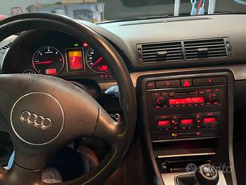 AUDI A4 2.5 QUATTRO MANUALE