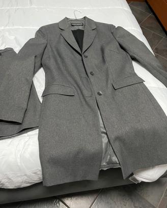 Tailleur grigio brillantinato