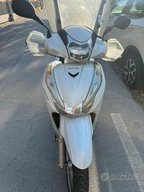 Honda SH300