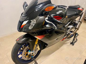 RSV 1000 Factory del 2004