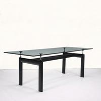 2 tavoli riproduzione Cassina