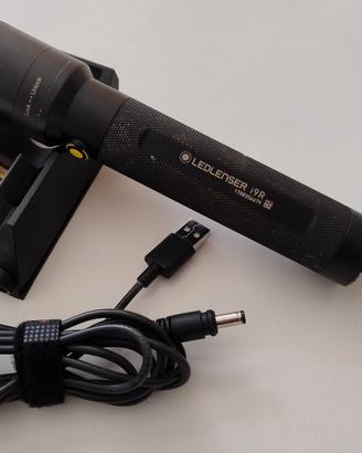 torcia led lenser i9R