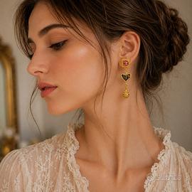 Orecchini vintage pendenti LOVE dorati