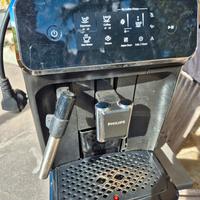 Macchina caffè con macinatore 