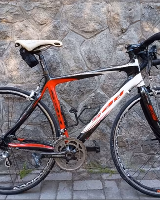 Bicicletta da corsa in carbonio Sab Alicudi