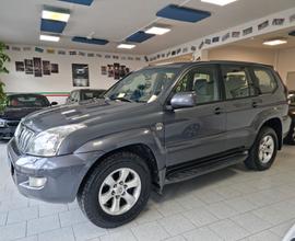 Toyota Land Cruiser 3.0 D-4D 8 POSTI