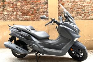 SYM JOYMAX Z300  " TUO DA € 67/MESE "