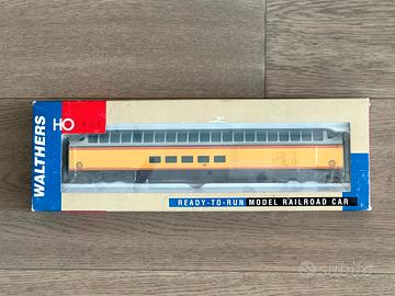 Treno Passeggeri Walthers 932-6884 – Super Dome