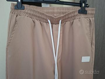 coppia di pantaloni uomo