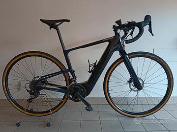 E-Gravel Cannondale Carbon Bosch Line CX