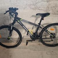 bici Rockrider ST600 24" come nuova bambino 9-12 