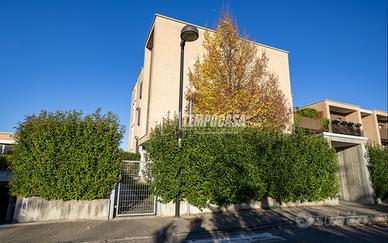 Appartamento con ingresso indipendente e ampio gia