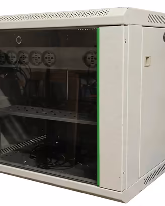 Armadietto rack da parete+rack alimentazione