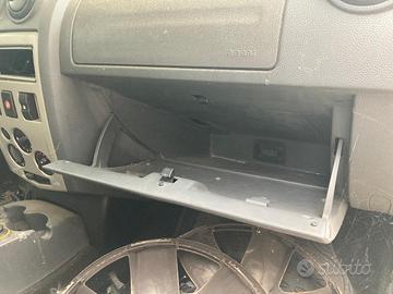 CASSETTO PORTA OGGETTI DACIA Logan 2Â° Serie CASSE