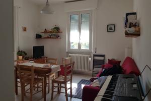 Appartamento primo piano, con balcone e cantina
