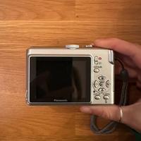 PANASONIC LUMIX DMC - LZ8