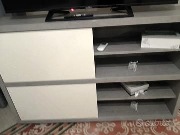 Mobile da ingresso o ufficio