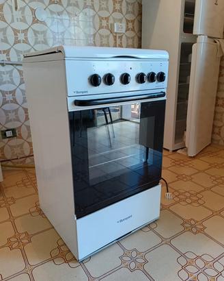 Cucina a gas con forno