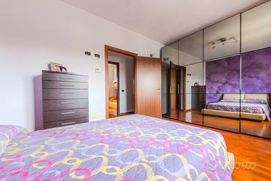 armadio camera da letto + comodini 