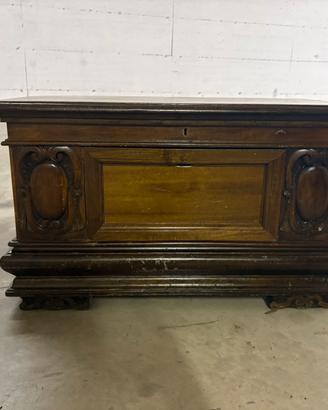 Mobiletto antico