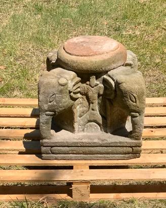 Antica scultura indiana in pietra