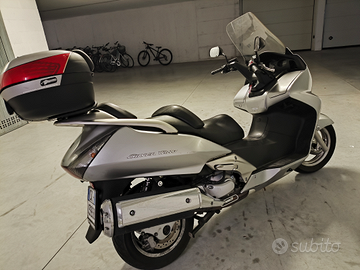 Honda Silver Wing 600