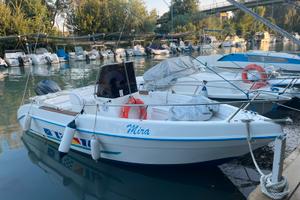 Barca open Manò Marine