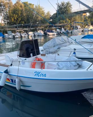 Barca open Manò Marine