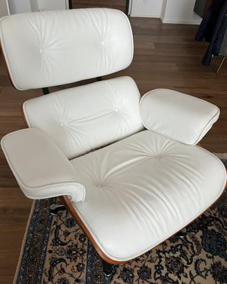 Eames Lounge Chair - Replica