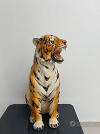 statua tigre