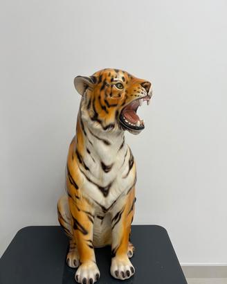 statua tigre