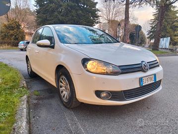 Volkswagen Golf Automatico