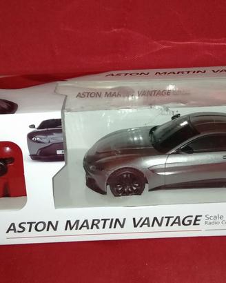 ASTON MARTIN 1:24 RADIOCOMANDATA RE.EL TOYS LUCI
