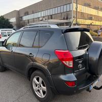 TOYOTA RAV4 2.2 177CV 4X4 PELLE GANCIO TRAINO