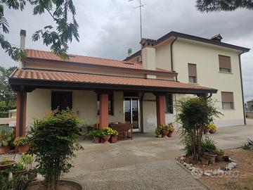 Villa singola Adria [Cod. rif A4750VRG]