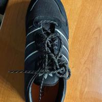 scarpe Adidas nuove numero 37.5