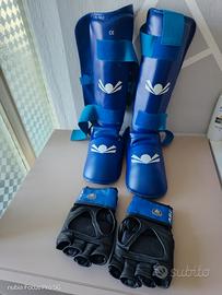 paratibie e guantoni mma e karate