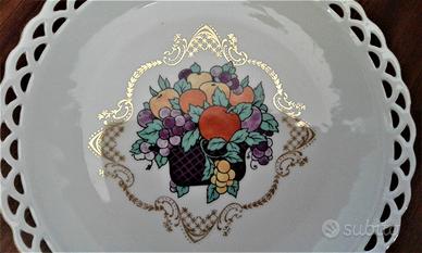 Grande piatto portata frutta bordo traforato