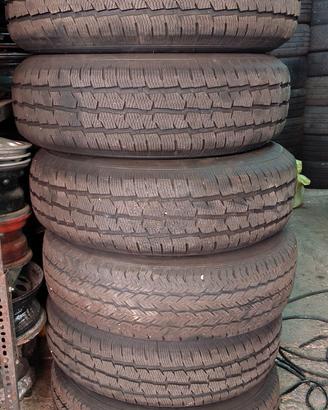 Pneumatici 225/75 r 16 da carico