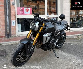 Suzuki GSX - 8T - PROMO