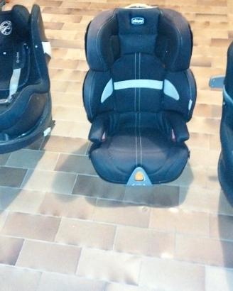3 seggiolini auto vendib singol nuovi ..leggere