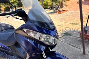 Suzuki burgman 200